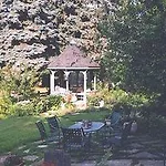Annies Bed And Breakfast